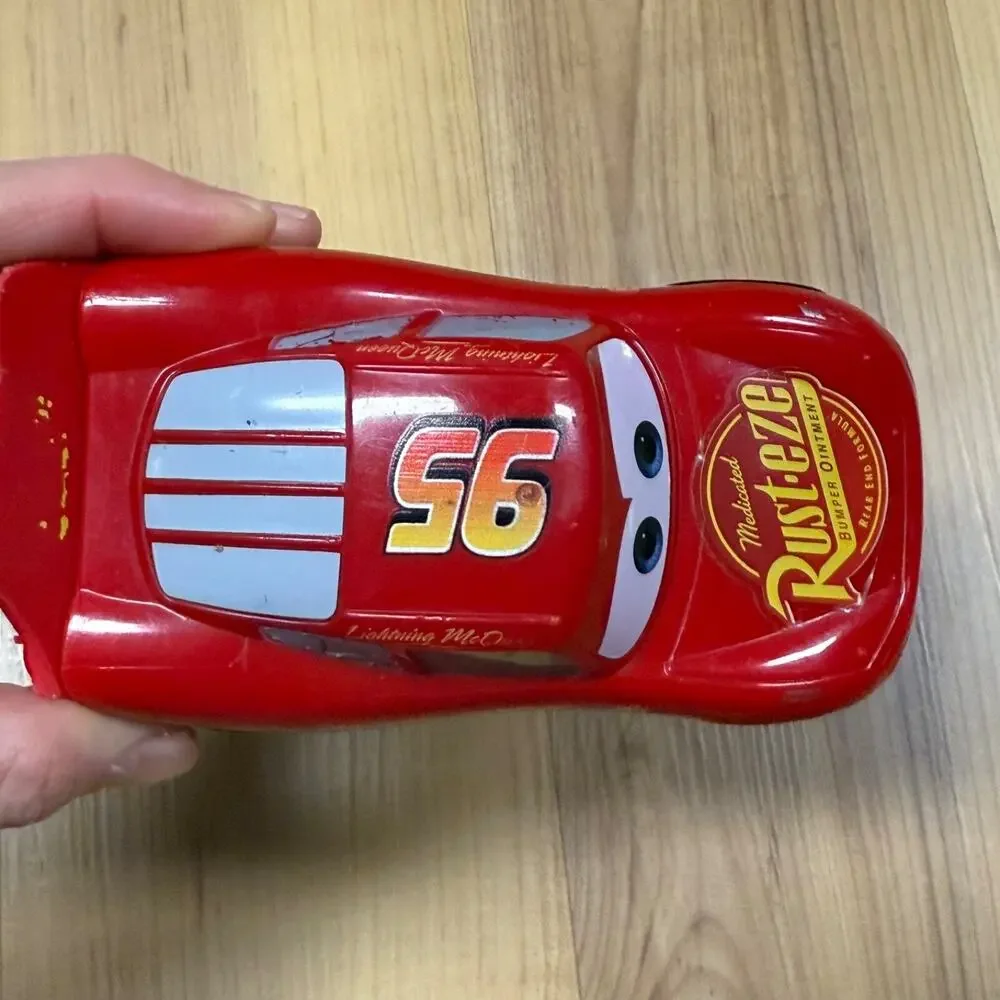 DISNEY PIXAR CARS LIGHTNING MCQUEEN #95 RUST-EZE RED 4.5